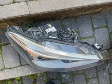 Load image into Gallery viewer, Frontscheinwerfer BMW F21 F20 A8722967811 A9722967711 Xenon Rechts oder Links SCH9811793968yj