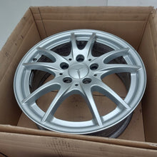 Load image into Gallery viewer, 4x Alufelge 16 Zoll 6.5&quot; 5x112 49ET A2464011302 Mercedes-Benz Rim Wheel