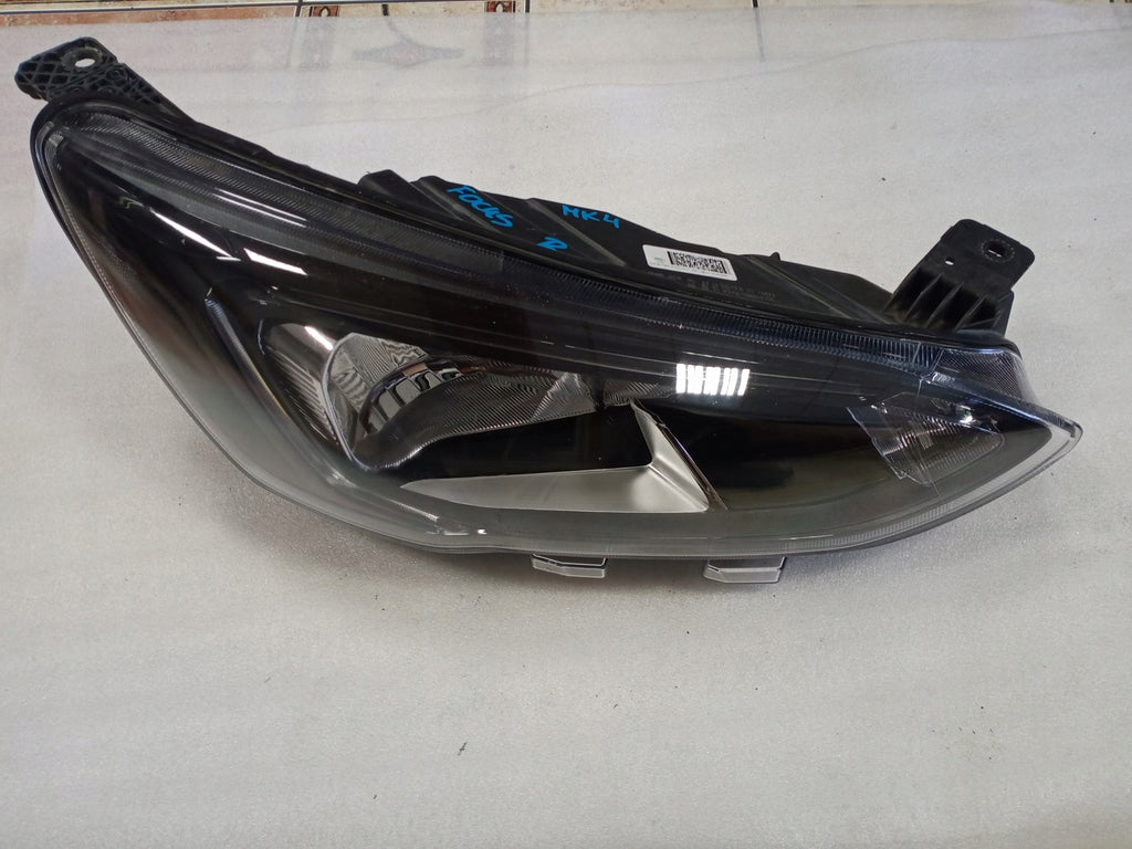 Frontscheinwerfer Ford Focus MX7B-13E014-CC Rechts Scheinwerfer Headlight