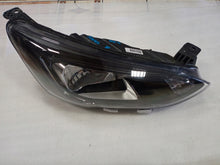 Laden Sie das Bild in den Galerie-Viewer, Frontscheinwerfer Ford Focus MX7B-13E014-CC Rechts Scheinwerfer Headlight