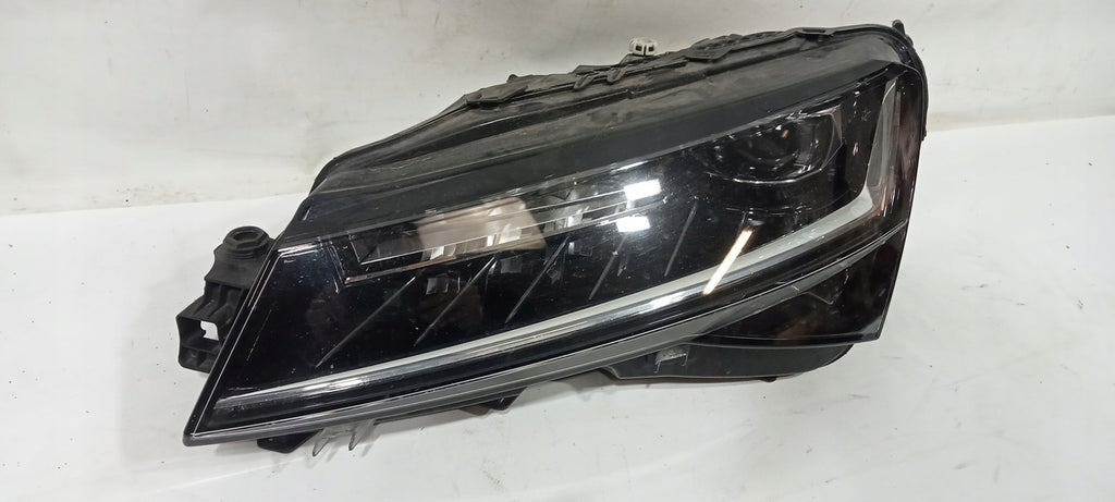 Frontscheinwerfer Skoda Superb III 3V1941015D Full LED Links Headlight