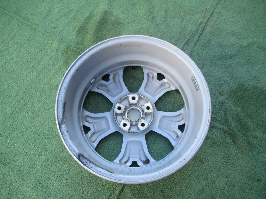 1x Alufelge 17 Zoll 6.5" 5x114.3 54ET Glanz Silber 529101K200 Hyundai Ix20