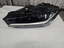 Load image into Gallery viewer, Frontscheinwerfer Skoda 3P1941015 Links Scheinwerfer Headlight SCH5180015927md