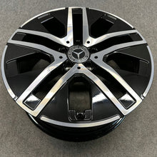Load image into Gallery viewer, 4x Alufelge 18 Zoll 7.5" 5x112 53ET Glanz Schwarz A2474012700 Mercedes-Benz Gla FEL2683057306tj