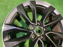 Laden Sie das Bild in den Galerie-Viewer, 1x Alufelge 18 Zoll 7.0" 5x112 45ET 57A601025AS Skoda Karoq Rim Wheel FEL1885529315bj