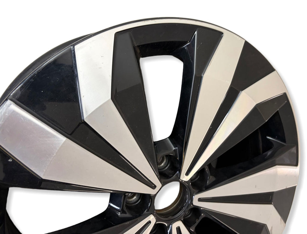 1x Alufelge 17 Zoll 6.5" 5x100 39ET Glanz Schwarz 2GM601025E VW T-Cross FEL4173732416ae