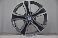 Laden Sie das Bild in den Galerie-Viewer, 4x Alufelge 17 Zoll 7.0" 5x112 48ET Glanz Grau A2054010800 Mercedes-Benz A205 Mg FEL5280959148wt