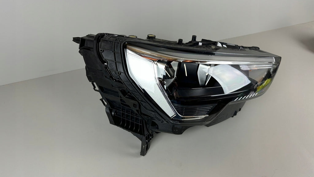 Frontscheinwerfer Audi Q3 83A941012 LED Rechts Scheinwerfer Headlight