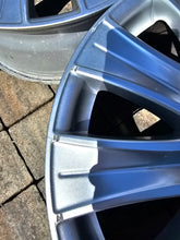 Load image into Gallery viewer, 4x Alufelge 18 Zoll 8.0" 5x112 41ET Glanz Silber A2224010902 Mercedes-Benz FEL2851611445cg