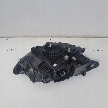 Laden Sie das Bild in den Galerie-Viewer, Frontscheinwerfer BMW 2 F22 F87 F23 90154290 7493644-04 Rechts Headlight
