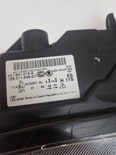 Laden Sie das Bild in den Galerie-Viewer, Frontscheinwerfer Skoda Superb 3V1941015A Links Scheinwerfer Headlight SCH5856896738cp