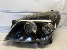 Load image into Gallery viewer, Frontscheinwerfer Opel Astra H 498990969 Xenon Links Scheinwerfer Headlight SCH3398104841mr