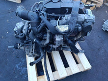 Load image into Gallery viewer, Motor VW Passat Golf V I BLS 1.9 TDI 105PS 77kW 255TKm Diesel Engine Komplett