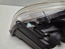 Laden Sie das Bild in den Galerie-Viewer, Frontscheinwerfer Toyota Avensis ZWW1819 Xenon Rechts Scheinwerfer Headlight SCH9567107966lb