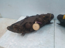 Load image into Gallery viewer, Frontscheinwerfer Mercedes-Benz W169 A1698200261 Ein Stück (Rechts oder Links)