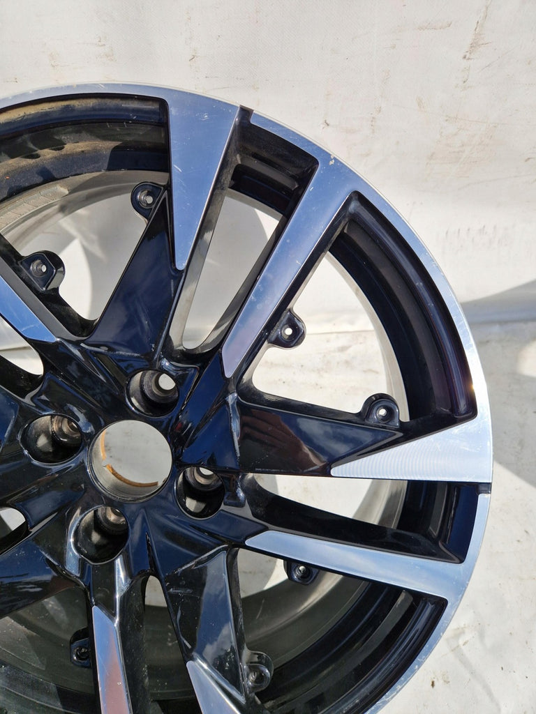 1x Alufelge 18 Zoll 7.0" 4x108 35ET 9828186880 Peugeot 2008 Ii Rim Wheel FEL9608129756nm