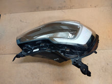 Load image into Gallery viewer, Frontscheinwerfer Renault Master 260607867R Links Scheinwerfer Headlight SCH3990561372rs