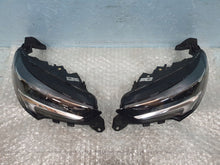 Laden Sie das Bild in den Galerie-Viewer, Frontscheinwerfer Opel Corsa F 39162654 39162653 Full LED Ein Satz Headlight SCH2642155218nx