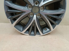Laden Sie das Bild in den Galerie-Viewer, 1x Alufelge 17 Zoll 6.5" 5x114.3 50ET PW4570D003 Toyota Rim Wheel FEL4461109911cs