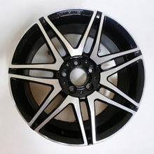 Laden Sie das Bild in den Galerie-Viewer, 1x Alufelge 18 Zoll 8.5&quot; 5x112 54ET Schwarz A204010704 Mercedes-Benz Rim Wheel