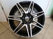 Laden Sie das Bild in den Galerie-Viewer, 1x Alufelge 18 Zoll 8.5&quot; 5x112 54ET Schwarz A204010704 Mercedes-Benz Rim Wheel