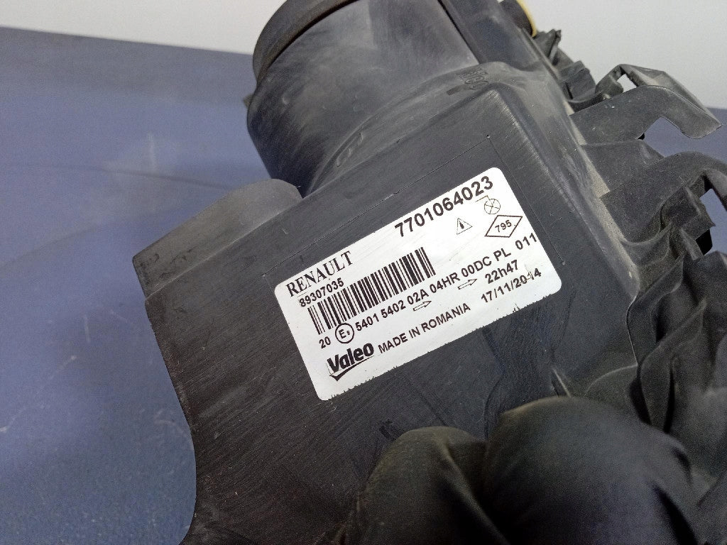 Frontscheinwerfer Renault Megane II 7701064023 Links Scheinwerfer Headlight SCH6276700177wo
