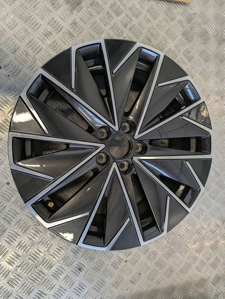1x Alufelge 18 Zoll 6.5" 5x100 40ET 658601025F Skoda Kamiq Rim Wheel FEL5129932448vm