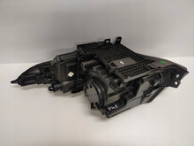 Laden Sie das Bild in den Galerie-Viewer, Frontscheinwerfer Land Rover Range I Evoque GJ32-13W029-BC Rechts Headlight SCH9999331188pg