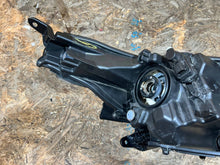 Load image into Gallery viewer, Frontscheinwerfer Mazda IV 4 Yaris S2601A036 Links Scheinwerfer Headlight SCH1846492082ua