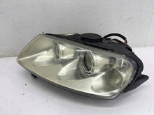 Laden Sie das Bild in den Galerie-Viewer, Frontscheinwerfer VW Touareg 7L6941015AP Xenon Links Scheinwerfer Headlight SCH6955278017na