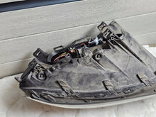 Laden Sie das Bild in den Galerie-Viewer, Frontscheinwerfer Volvo V70 S80 Xenon Rechts Scheinwerfer Headlight SCH6858420590qh
