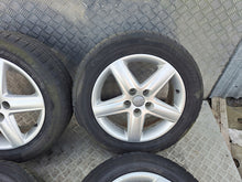 Load image into Gallery viewer, 4x Alufelge 17 Zoll 7.5&quot; 5x112 45ET Glanz Silber 8E0601025E Audi Rim Wheel