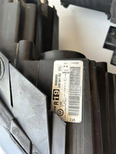 Load image into Gallery viewer, Frontscheinwerfer VW Passat B7 3AB941752 3AB941751 Ein Stück (Rechts oder Links)