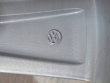 Load image into Gallery viewer, 1x Alufelge 17 Zoll 7.5" 5x112 47ET Glanz Silber 3AA601025F VW Passat B7 FEL1471483437cf