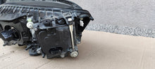 Load image into Gallery viewer, Frontscheinwerfer VW Touareg 761941082 1EX01314318 Rechts Scheinwerfer Headlight SCH1143040716us