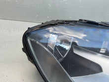 Laden Sie das Bild in den Galerie-Viewer, Frontscheinwerfer VW Passat B7 3AB941006 Rechts Scheinwerfer Headlight