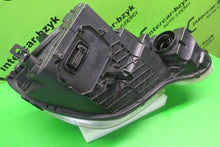 Laden Sie das Bild in den Galerie-Viewer, Frontscheinwerfer Skoda Yeti 5L1941015B Xenon Ein Stück (Rechts oder Links)