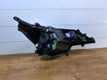 Laden Sie das Bild in den Galerie-Viewer, Frontscheinwerfer Mitsubishi Space Star W5335 Links Scheinwerfer Headlight