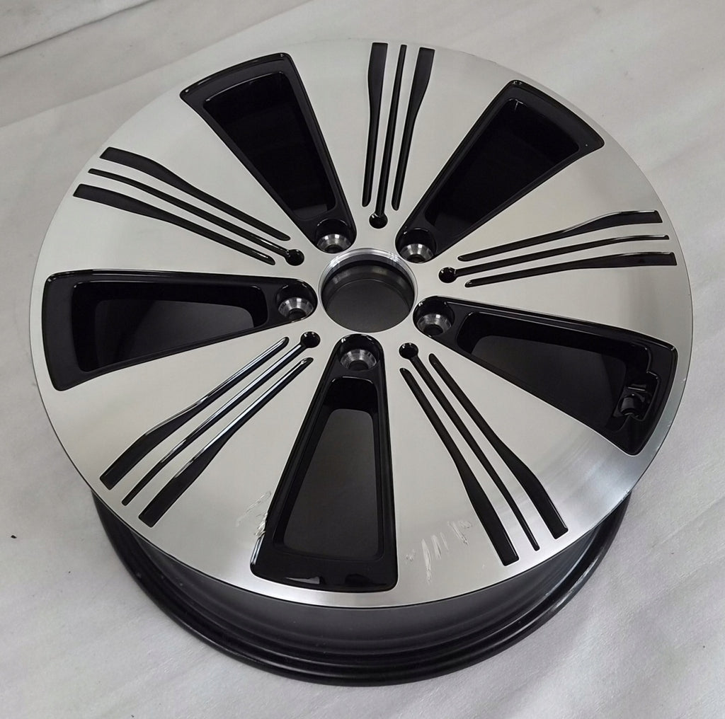 1x Alufelge 18 Zoll 7.5" 5x112 53 5ET A2434010100 Mercedes-Benz Eqa H243 FEL6904133971ex