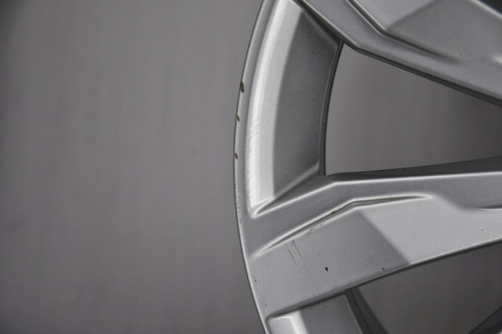 1x Alufelge 17 Zoll 7.0" 5x112 45ET Glanz Silber 2GA601025A VW Rim Wheel FEL9794730727pj