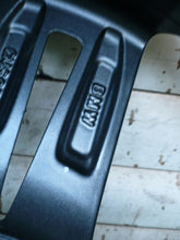 Laden Sie das Bild in den Galerie-Viewer, 1x Alufelge 18 Zoll 8.0&quot; 5x112 30ET 8747407, 8093915 BMW G31 G30 Rim Wheel