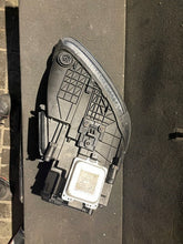 Laden Sie das Bild in den Galerie-Viewer, Frontscheinwerfer Porsche Cayenne 7P5941031P Links Scheinwerfer Headlight SCH7945499748ob