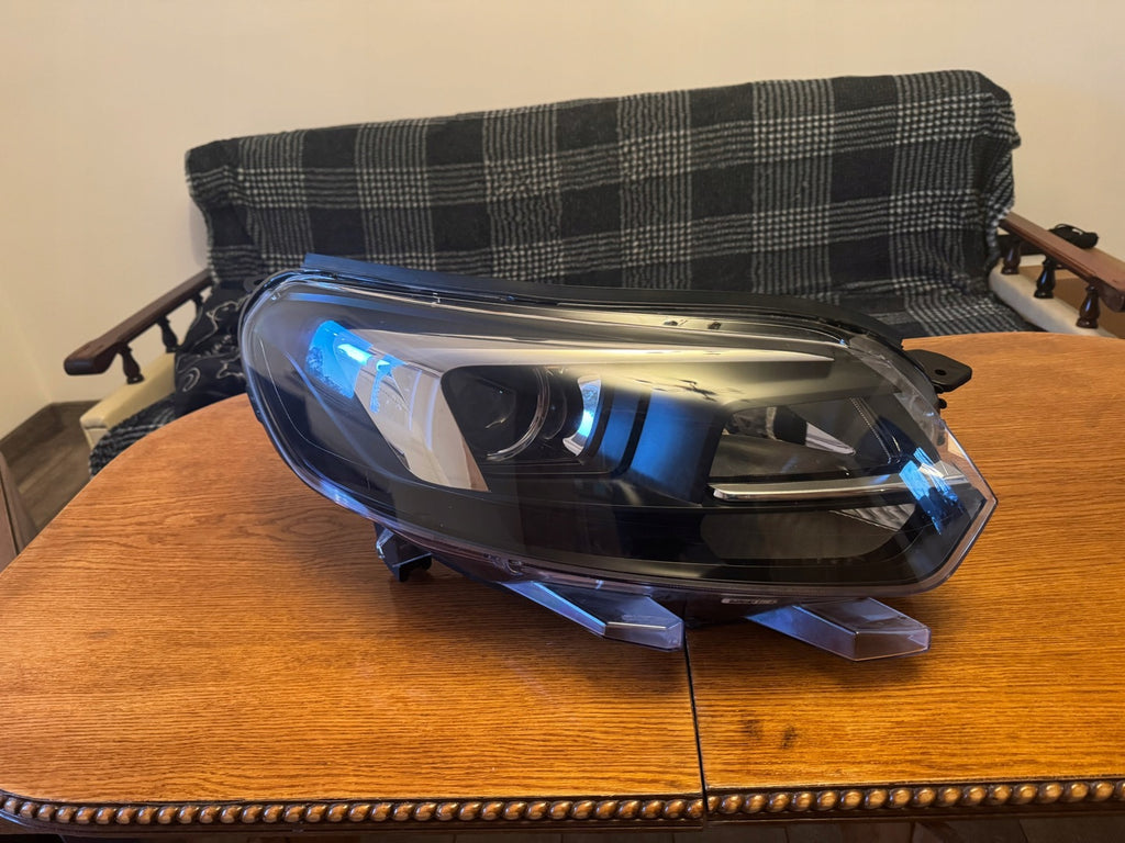 Frontscheinwerfer Opel Zafira Vivaro C 9832836480-00 Rechts Headlight SCH5072748778aj