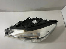 Laden Sie das Bild in den Galerie-Viewer, Frontscheinwerfer BMW 2 Tourer Gran 11607907 11607908 Ein Satz Headlight SCH5344465870ca