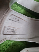 Laden Sie das Bild in den Galerie-Viewer, 1x Alufelge 20 Zoll 9.0" 5x112 4KE601025N Audi Etron Rim Wheel FEL1684640262az