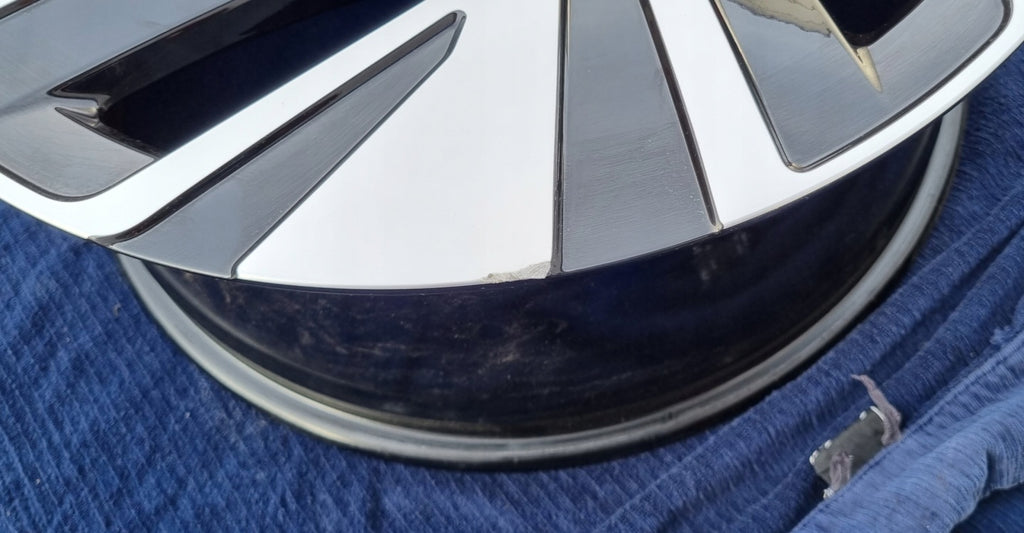 1x Alufelge 21 Zoll 8.5" 5x112 40ET Glanz Schwarz 11A601025B VW Id.4 Rim Wheel FEL2288758409wi