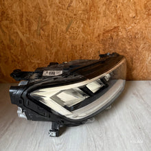 Load image into Gallery viewer, Frontscheinwerfer VW T-Roc 2GA941006F 2GA941005F Ein Stück (Rechts oder Links)