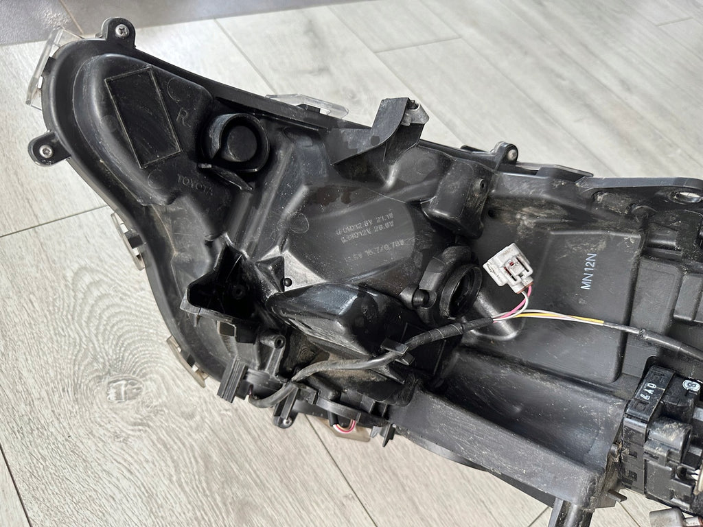 Frontscheinwerfer Toyota Rav V 4 81145-42E50 Full LED Rechts Headlight SCH1575230117zj