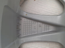 Laden Sie das Bild in den Galerie-Viewer, 1x Alufelge 17 Zoll 7.0" 4x108 25ET Glanz Silber Citroën Rim Wheel FEL8684721153pr