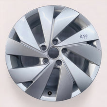 Load image into Gallery viewer, 1x Alufelge 17 Zoll 6.5&quot; 5x112 46ET Glanz Silber 5H0601025B VW Golf Rim Wheel